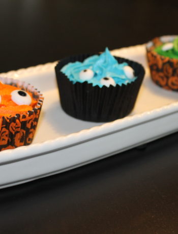 Halloween monster cupcakes